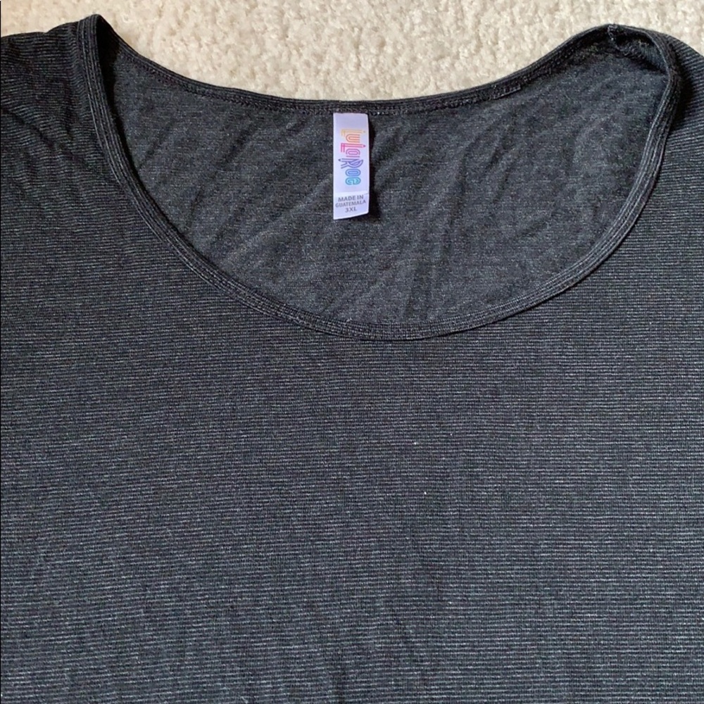 LuLaRoe BLACK stripe 3XL Classic T